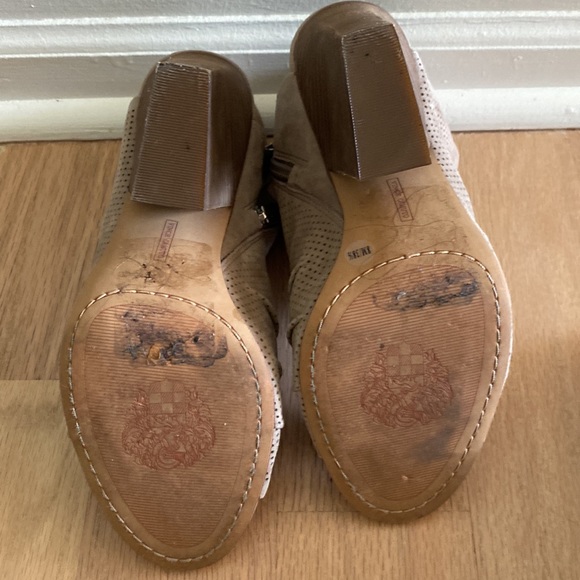 EUC Vince Camuto open toe booties - Picture 11 of 11